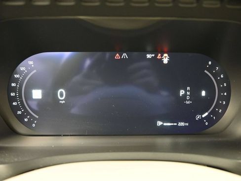 Used 2024 Volvo XC90 B6 Plus w/ Protection Package Premier AWD/4WD image 17