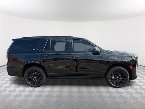 Used 2024 Cadillac Escalade Sport Platinum w/ LPO, ONYX Package image 4