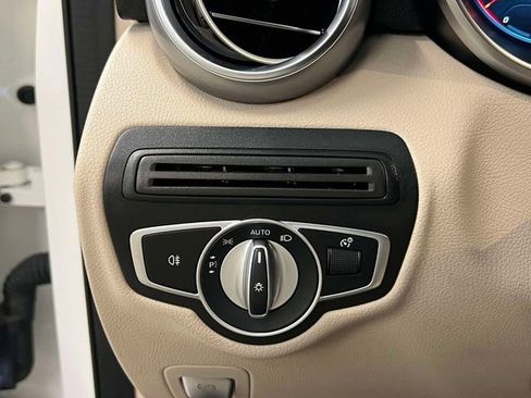 Certified 2022 Mercedes-Benz GLC 300 4MATIC image 21