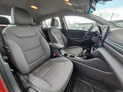 Used 2020 Hyundai Ioniq Blue FWD image 4