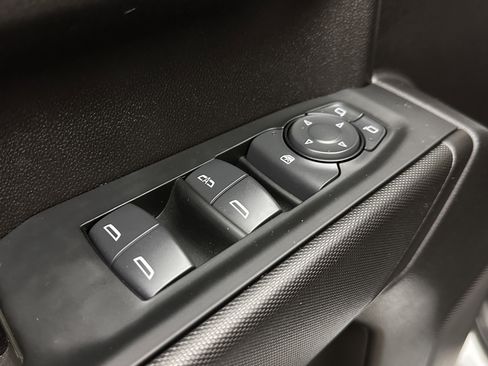 Used 2024 Chevrolet Silverado 1500 Custom image 11