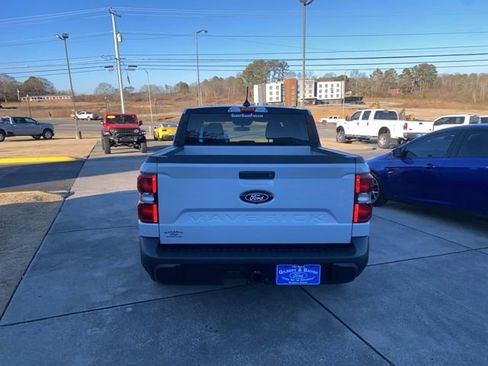 New 2025 Ford Maverick XLT w/ XLT Luxury Package image 4