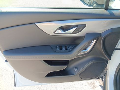 Used 2024 Chevrolet Blazer LT w/ Redline Edition image 10