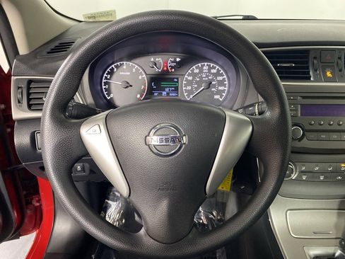Used 2014 Nissan Sentra S image 15