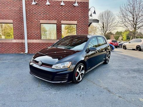Used 2017 Volkswagen GTI S image 3