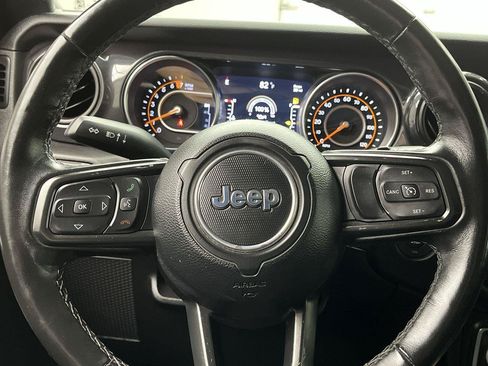 Used 2021 Jeep Wrangler Unlimited Sport AWD/4WD image 11