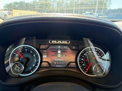 Used 2019 RAM 1500 Laramie image 15