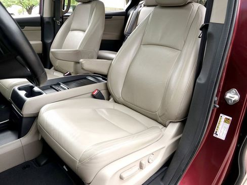 Used 2018 Honda Odyssey EX-L image 6