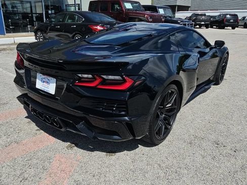 Used 2023 Chevrolet Corvette Z06 w/ Engine Appearance Package RWD image 7