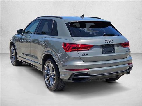 Used 2023 Audi Q3 2.0T Premium w/ Black Optic Sport Package AWD/4WD image 7