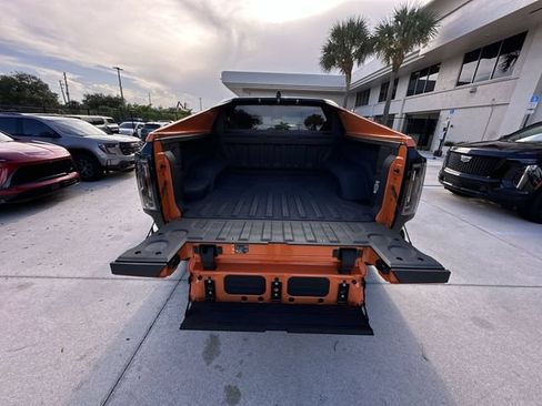 Used 2024 GMC Hummer EV 2X w/ Extreme Off-Road Package AWD/4WD image 32