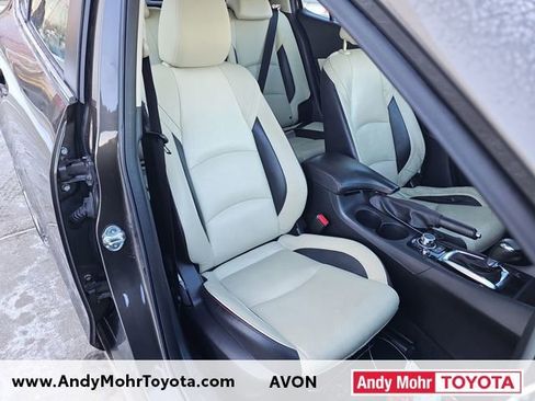 Used 2014 MAZDA MAZDA3 s Grand Touring image 35