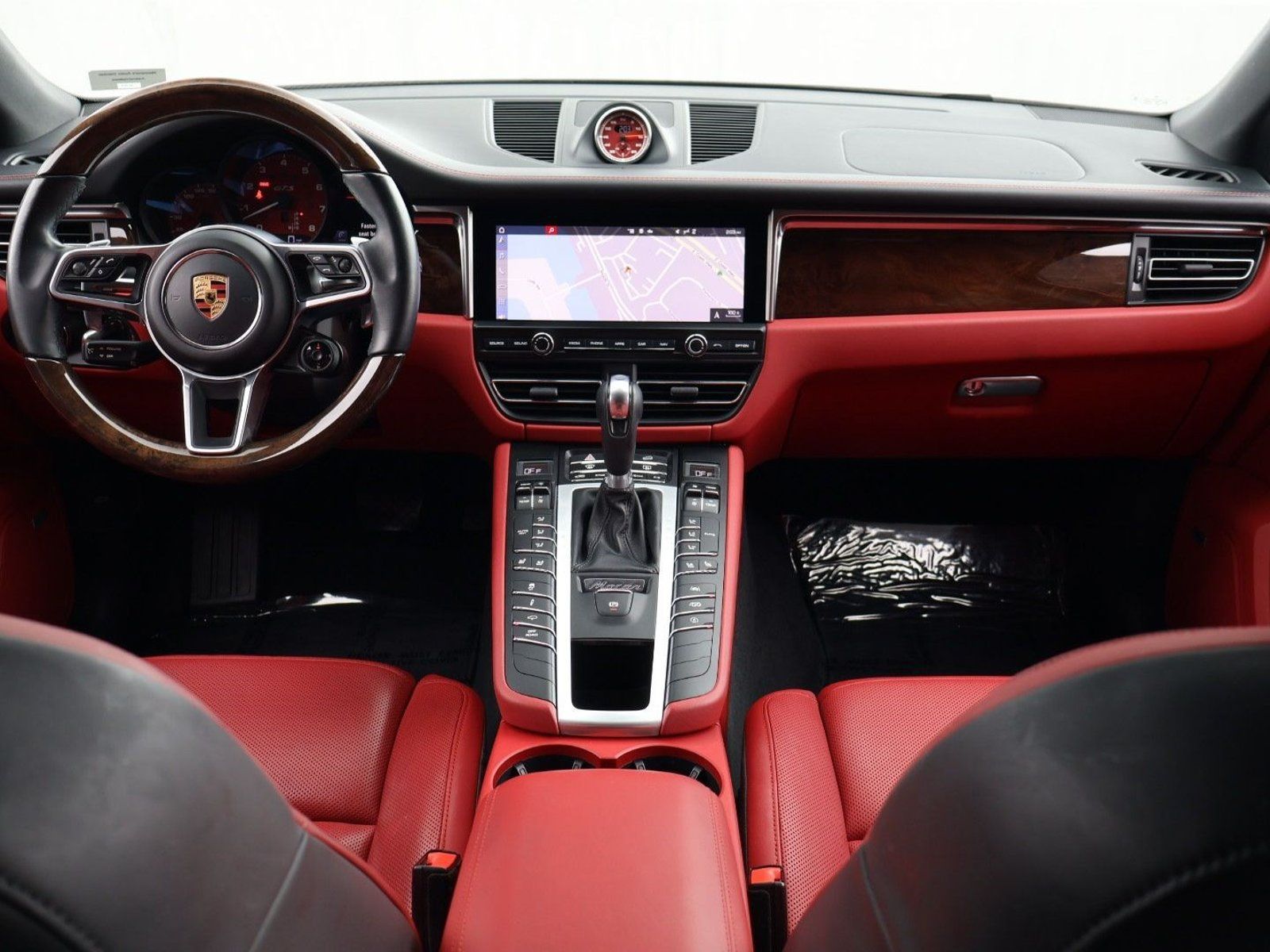Certified 2020 Porsche Macan GTS AWD/4WD image 21
