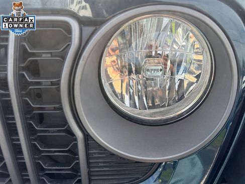 Certified 2025 Jeep Wrangler Sport S image 22