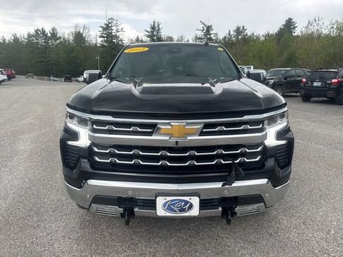 Used 2023 Chevrolet Silverado 1500 LTZ AWD/4WD image 2