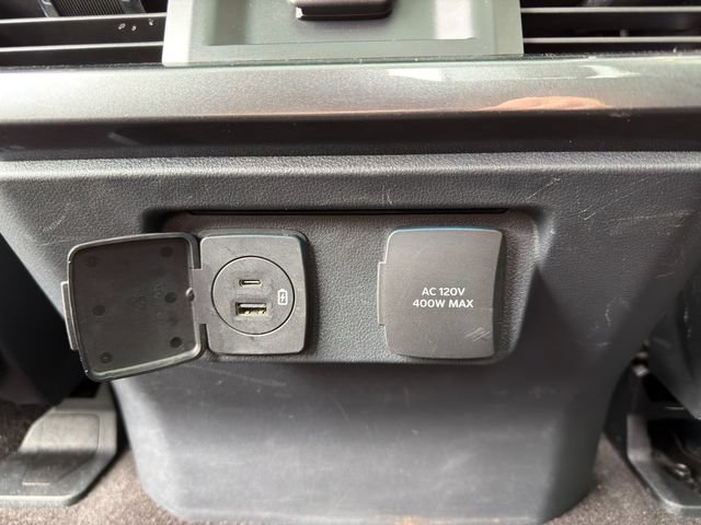 Used 2021 Ford F150 Lariat AWD/4WD image 16