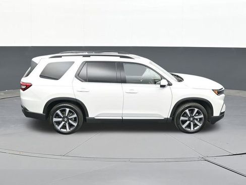 Used 2025 Honda Pilot Touring image 62