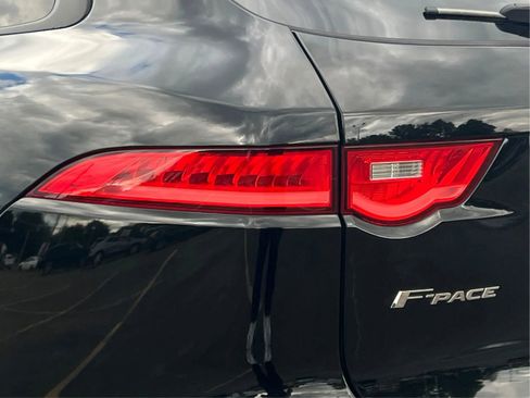Used 2018 Jaguar F-PACE Premium AWD/4WD image 33