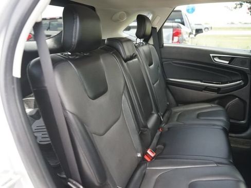 Used 2019 Ford Edge Titanium w/ Equipment Group 301A FWD image 17