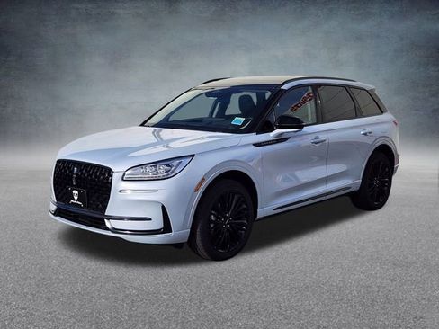 New 2026 Lincoln Corsair Reserve image 3