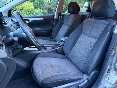 Used 2015 Nissan Sentra SV FWD image 12