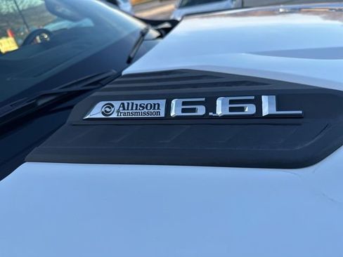 Used 2025 Chevrolet Silverado 2500 W/T w/ WT Convenience Package image 12