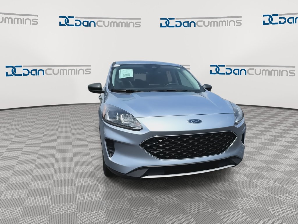 Used 2022 Ford Escape SE FWD image 3