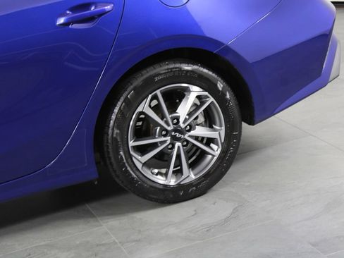 Used 2023 Kia Forte LXS w/ LXS Technology Package FWD image 14