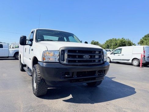 Used 2001 Ford F350 XL image 4