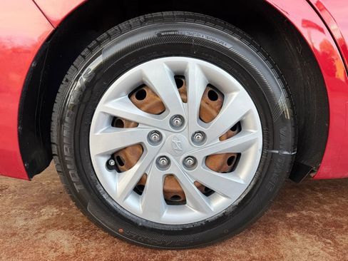 Used 2017 Hyundai Elantra SE FWD image 22