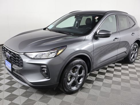 Used 2025 Ford Escape ST-Line Select image 10