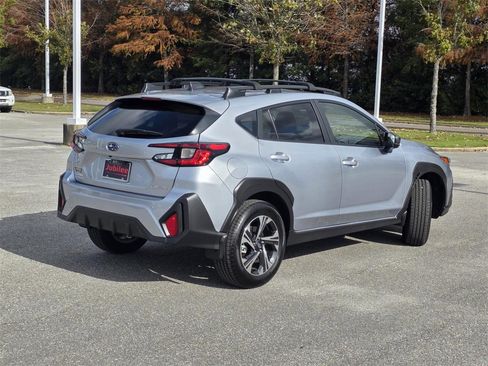 Used 2025 Subaru Crosstrek 2.0i Premium image 5