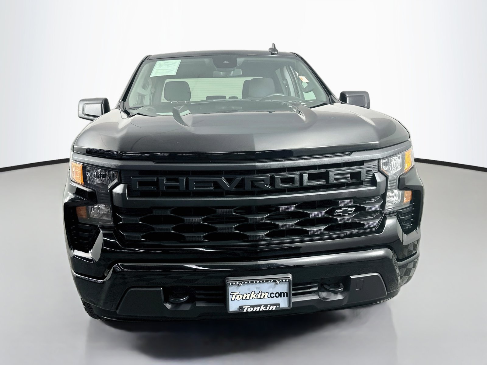 Used 2024 Chevrolet Silverado 1500 Custom w/ Turbomax Blackout Package AWD/4WD image 2