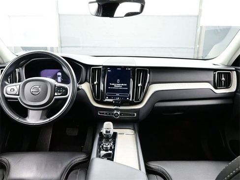 Used 2022 Volvo XC60 B6 Inscription w/ Advanced Package image 15
