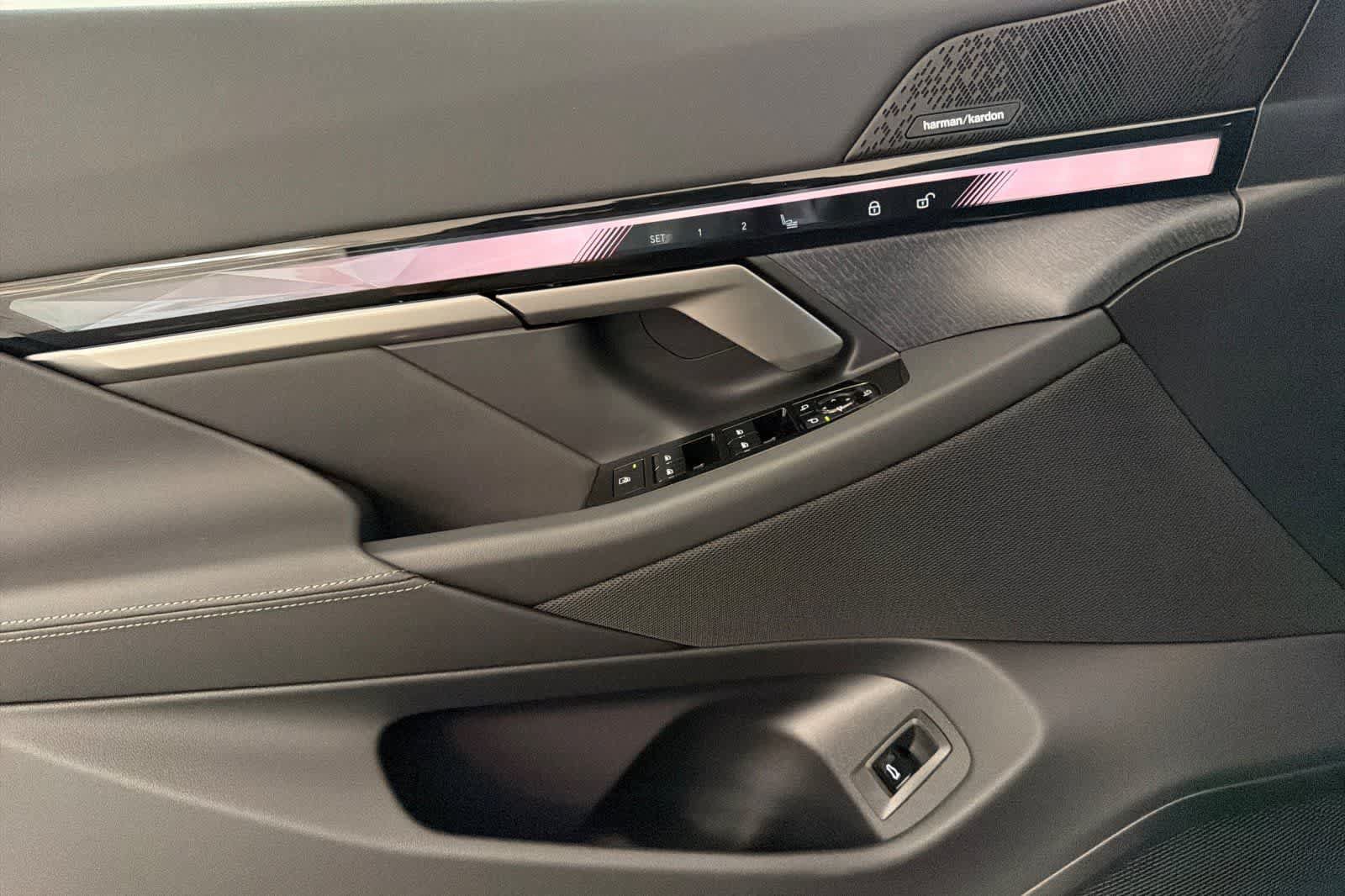 New 2027 BMW i5 M60 RWD image 12