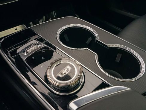 Certified 2025 Cadillac Lyriq Luxury image 21