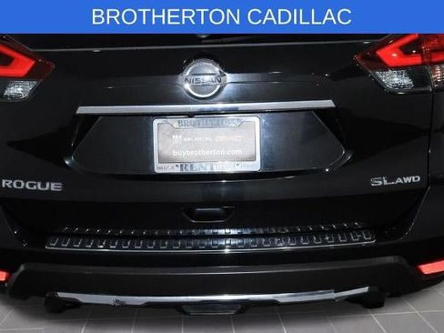 Used 2017 Nissan Rogue SL image 14