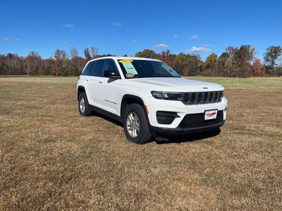 Used 2024 Jeep Grand Cherokee Laredo