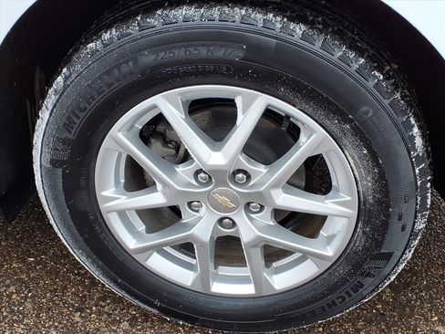 Certified 2024 Chevrolet Equinox LS w/ LPO, Floor Liner Package image 9