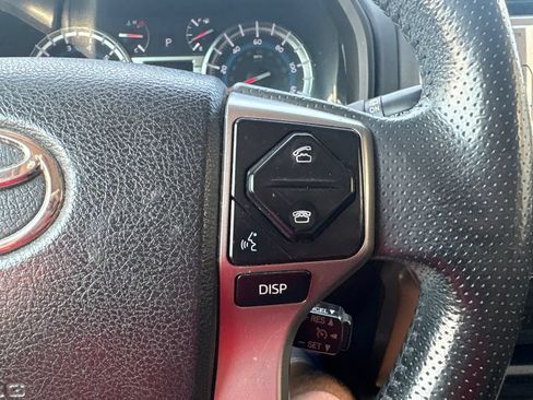 Used 2016 Toyota 4Runner Limited AWD/4WD image 17
