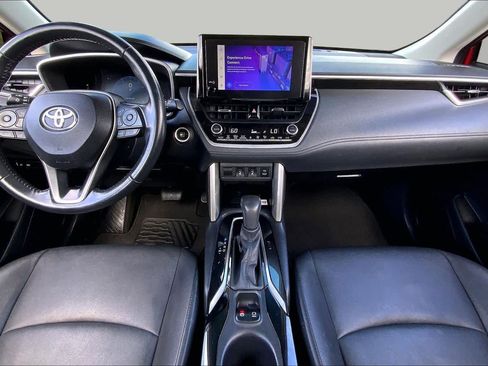 Used 2023 Toyota Corolla Cross XLE FWD image 15