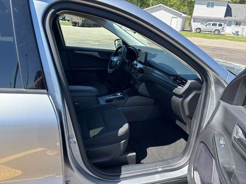 Used 2024 Ford Escape Active AWD/4WD image 5