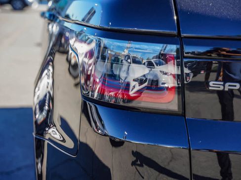 Used 2022 Land Rover Range Rover Sport HSE Silver Edition image 7