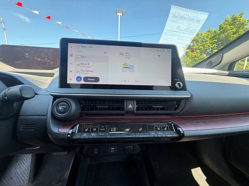 Certified 2023 Toyota Prius Prime Premium FWD image 9