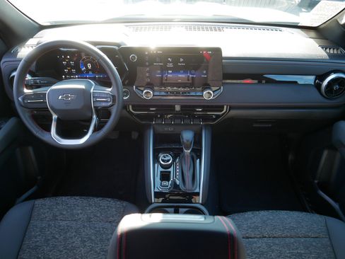 Used 2024 Chevrolet Colorado Z71 w/ Z71 Convenience Package 2 image 10