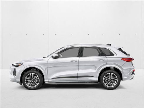 New 2026 Audi Q5 Premium AWD/4WD image 3