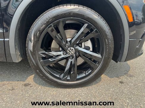 Used 2024 Volkswagen Tiguan SE R-Line AWD/4WD image 29