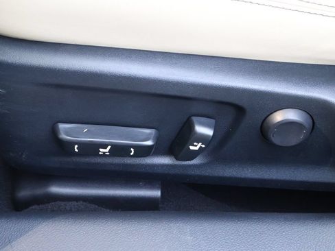 Used 2015 Lexus IS 250 AWD w/ Navigation System Package image 39