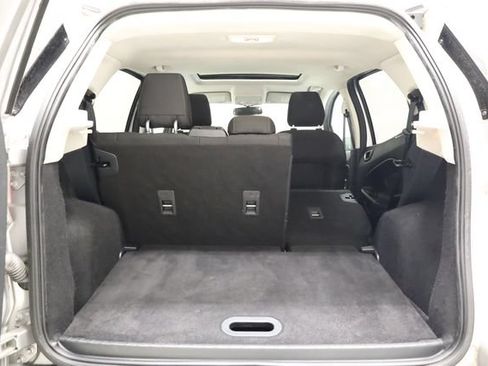 Used 2020 Ford EcoSport SE FWD image 31