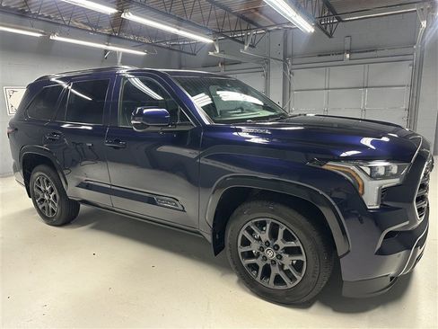 Used 2026 Toyota Sequoia Platinum AWD/4WD image 13